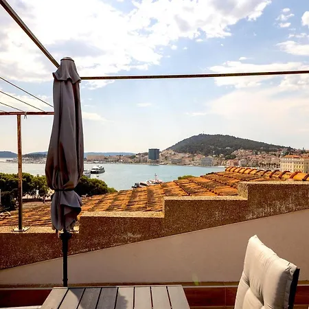 Luxe Beach Collection Apartment