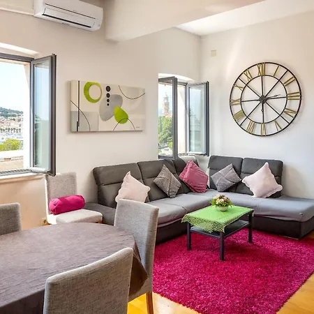 Luxe Beach Collection Apartment