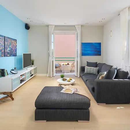 Luxe Beach Collection Apartment *